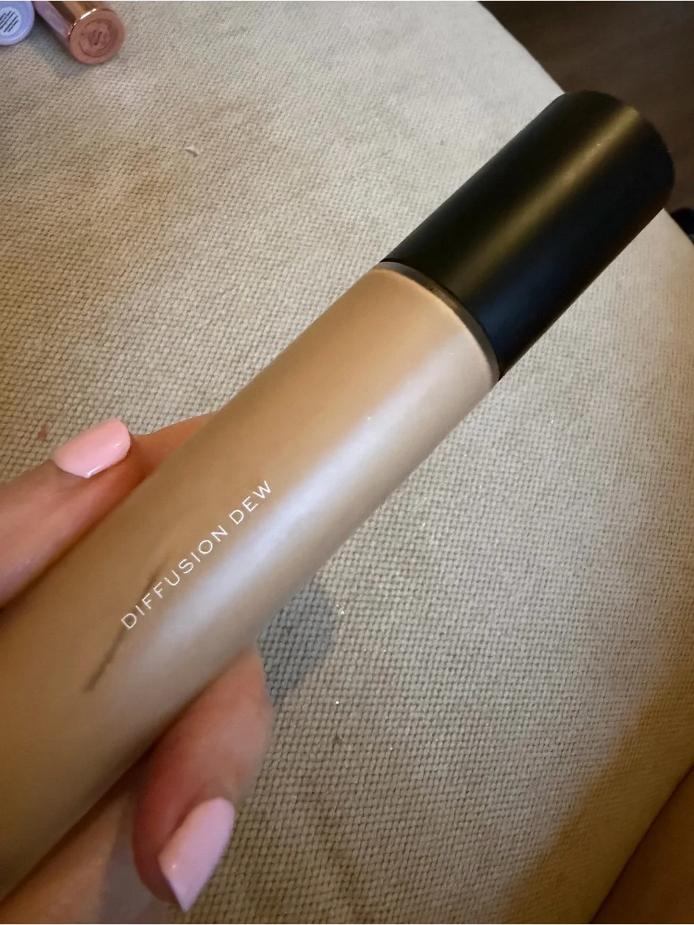 MAKE Radiant Skin Tint Diffusion Dew in 02